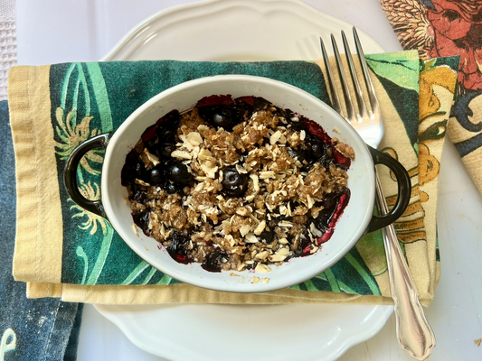 "Oat-free!" Pear-Blueberry Crisp with Tiger Nuts Flour and Sliced Tiger Nuts